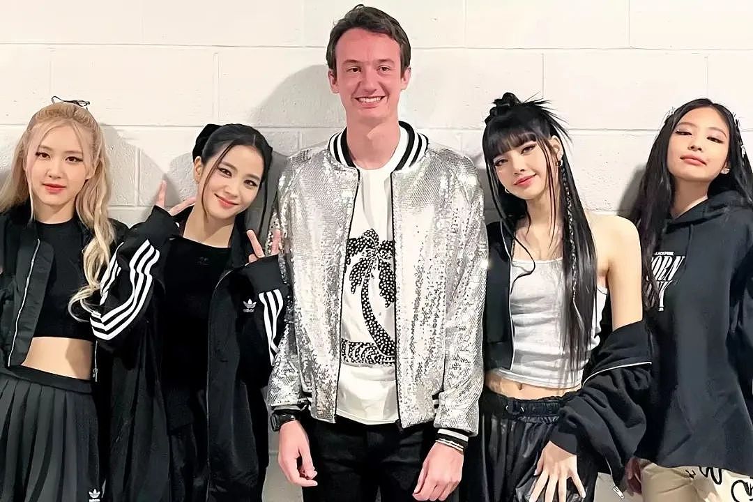 再爆实锤！Lisa与LV三公子真谈了？二人甜蜜互动疯狂发糖！这是要官宣的节奏？（组图） - 7