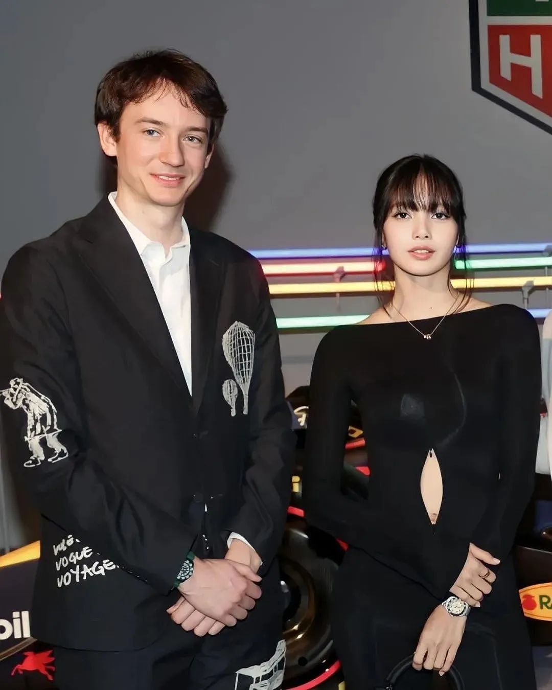再爆实锤！Lisa与LV三公子真谈了？二人甜蜜互动疯狂发糖！这是要官宣的节奏？（组图） - 16