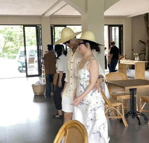 胖成“发面馒头“的霍思燕,44岁还能秀恩爱,黄奕“不甘心“也没办法(组图) - 6
