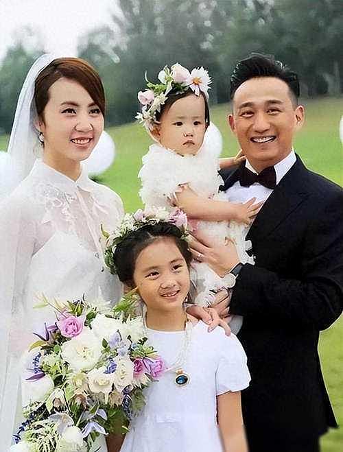 黄磊:娶学生孙莉,拒绝多位女星“暗示“,如今儿女双全成人生赢家(组图) - 17
