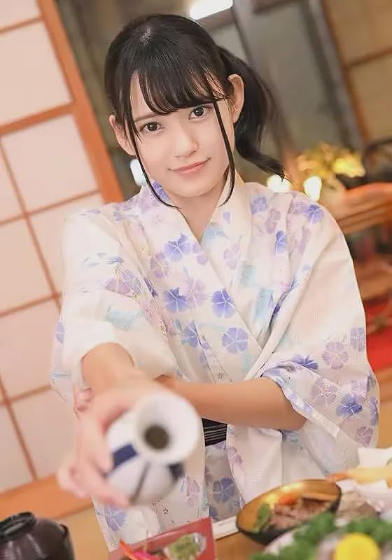 【美女】高颜值女艺人，明眸皓齿，笑容可人，纤纤细腰让人禁不住把玩（组图） - 12