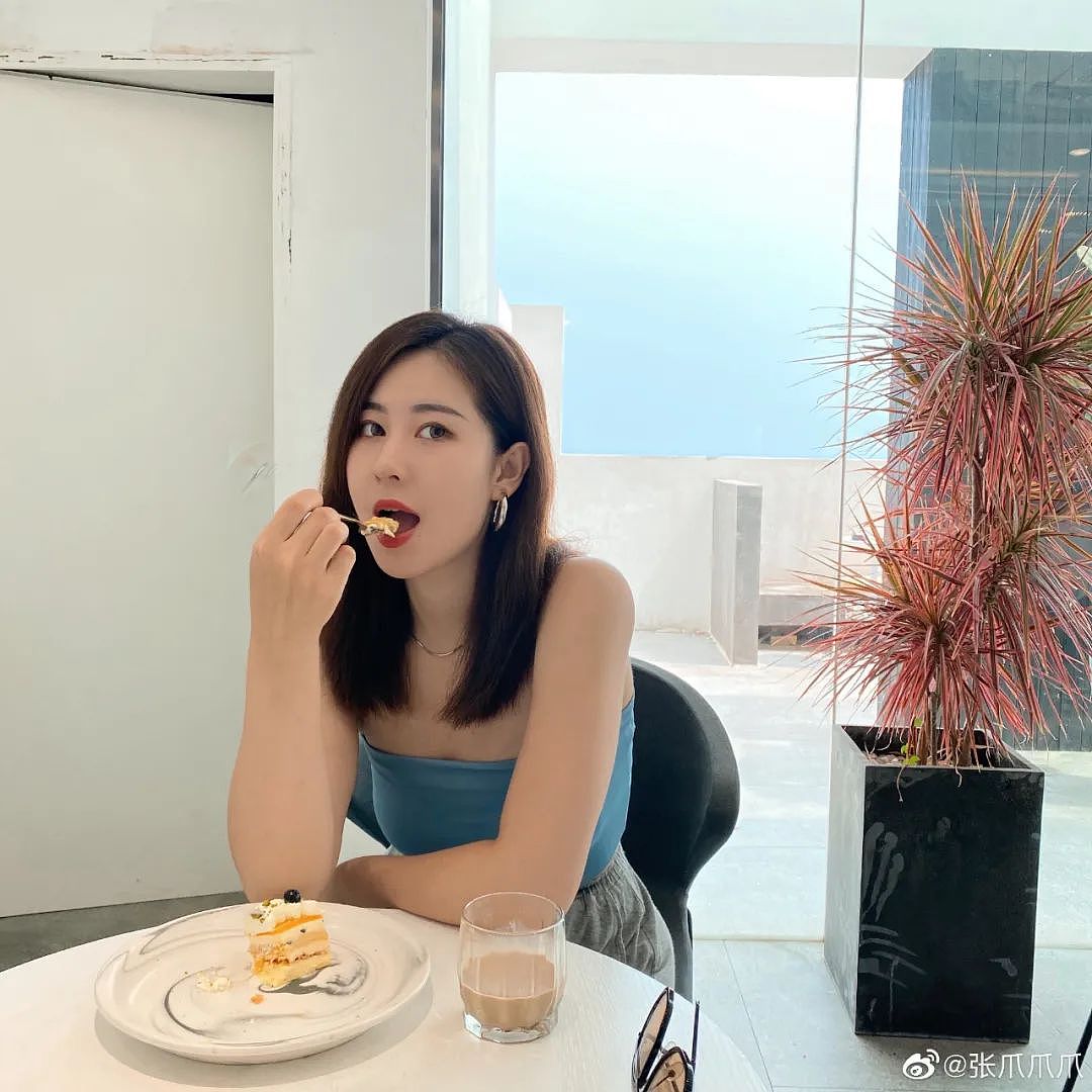 【美女】D杯山东大妞，晒尤物级身材，网友：这才是纯欲界的天花板（组图） - 12