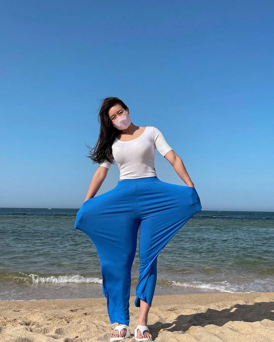 【美女】粗犷健身妹子，大围度身材，是你喜欢的类型吗？（组图） - 1