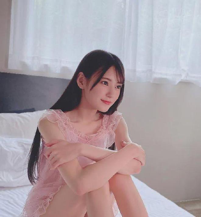 【美女】高颜值女艺人，明眸皓齿，笑容可人，纤纤细腰让人禁不住把玩（组图） - 28