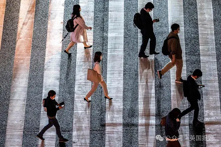 日本“撞人族痴汉”入侵英国?多名女生大白天街上被撞飞:他还发出满意的哼声!(组图) - 16