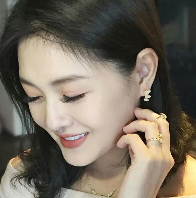 大S遗产丢失终于发酵了!小S评论区沦陷,网友喊话还给大S子女(组图) - 24
