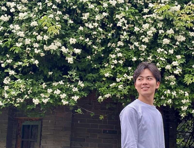 复旦硕士退学摆摊,一场“有计划的爆火”(组图) - 7