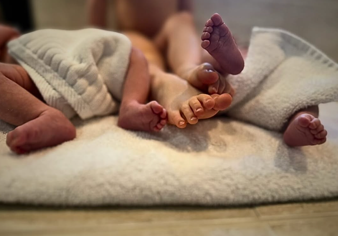 德普前妻又喜迎龙凤胎,疑又是前男友马斯克的?网友:子女数量快数不过来了...(组图) - 6
