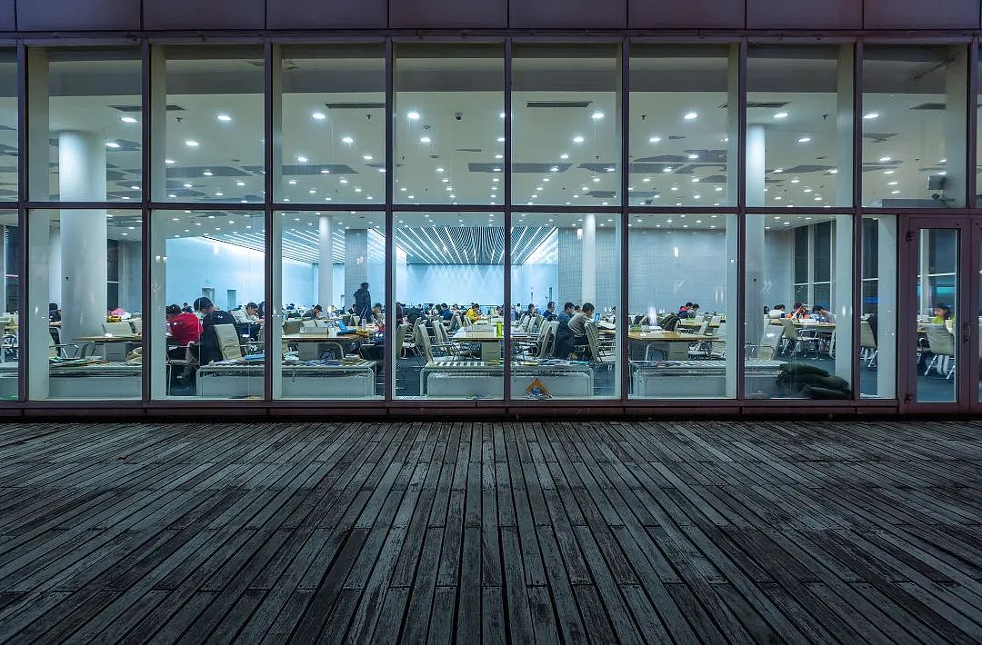 包学包会包分配,夜校成了年轻人最新求职圣地(组图) - 1
