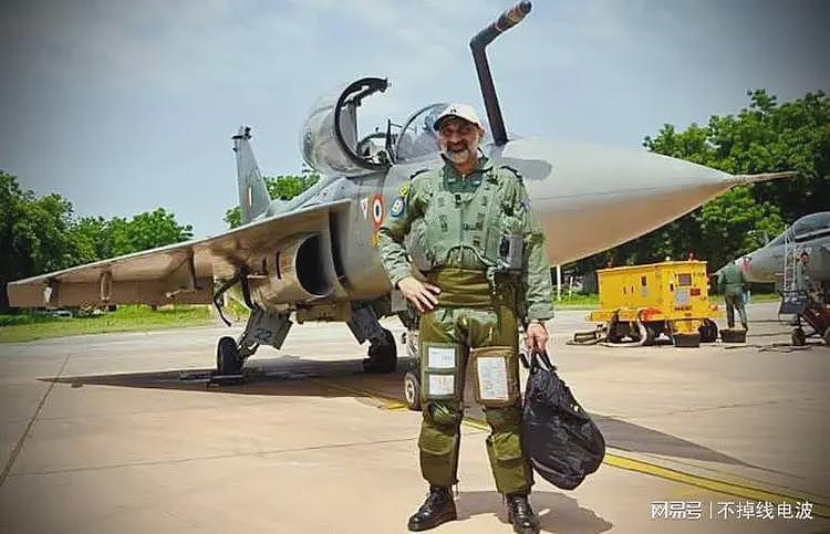 曝空战失利后，印空军参谋长与“金箭”中队4名阵风飞行员激烈争吵并遭殴打（组图） - 2