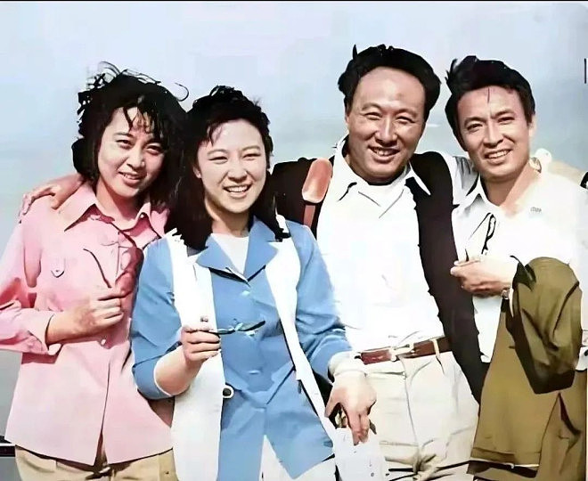 老演员们的罕见旧照，99%的人从未见过（组图） - 7