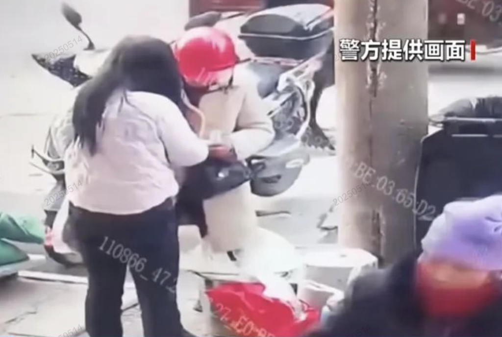 热搜第一!夫妻俩竟家中印制假币,“每天印多少花多少”…(视频/组图) - 2