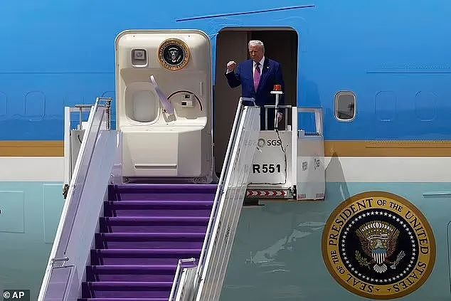 特朗普携美国商界“天团”访中东，马部长也来了！外交还是交易？（组图） - 1
