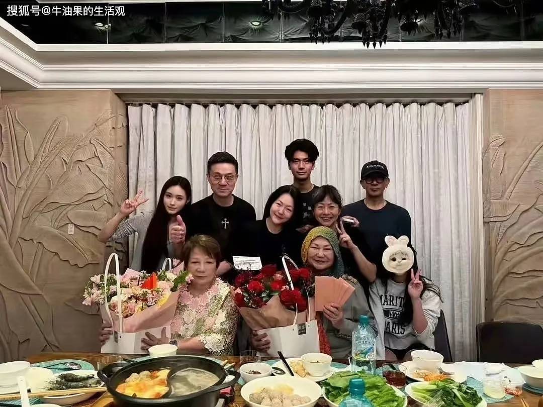 马筱梅母亲节收到儿女礼物，玥儿送了手工，箖儿写的卡片令人泪目（组图） - 6