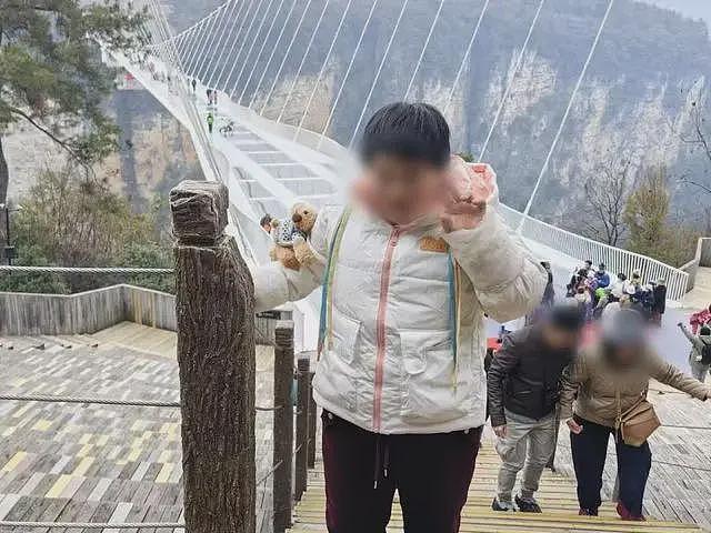 火车穿村致18死后，又一老人被撞身亡（图） - 1