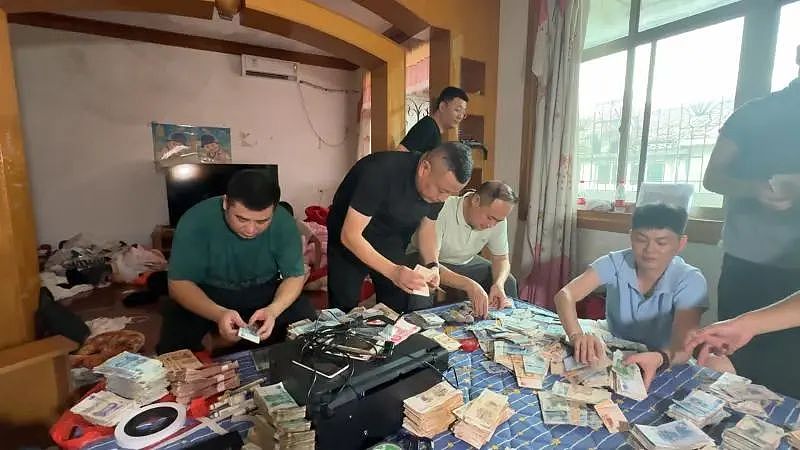 热搜第一!夫妻俩竟家中印制假币,“每天印多少花多少”…(视频/组图) - 3