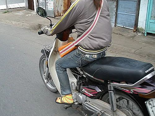 “与怪胎文化有关”?越南女孩为什么那么白(组图) - 3