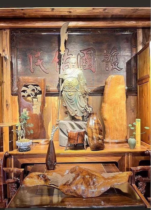 网友质疑金丝楠木博物馆起火损失几千万：其是防火材料（视频/组图） - 4