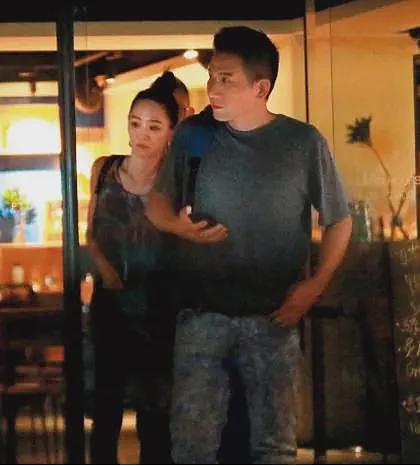 实锤!赵丽颖赵德胤恋情曝光,男方替女方带孩子,感情浓烈被曝二搭(组图) - 16