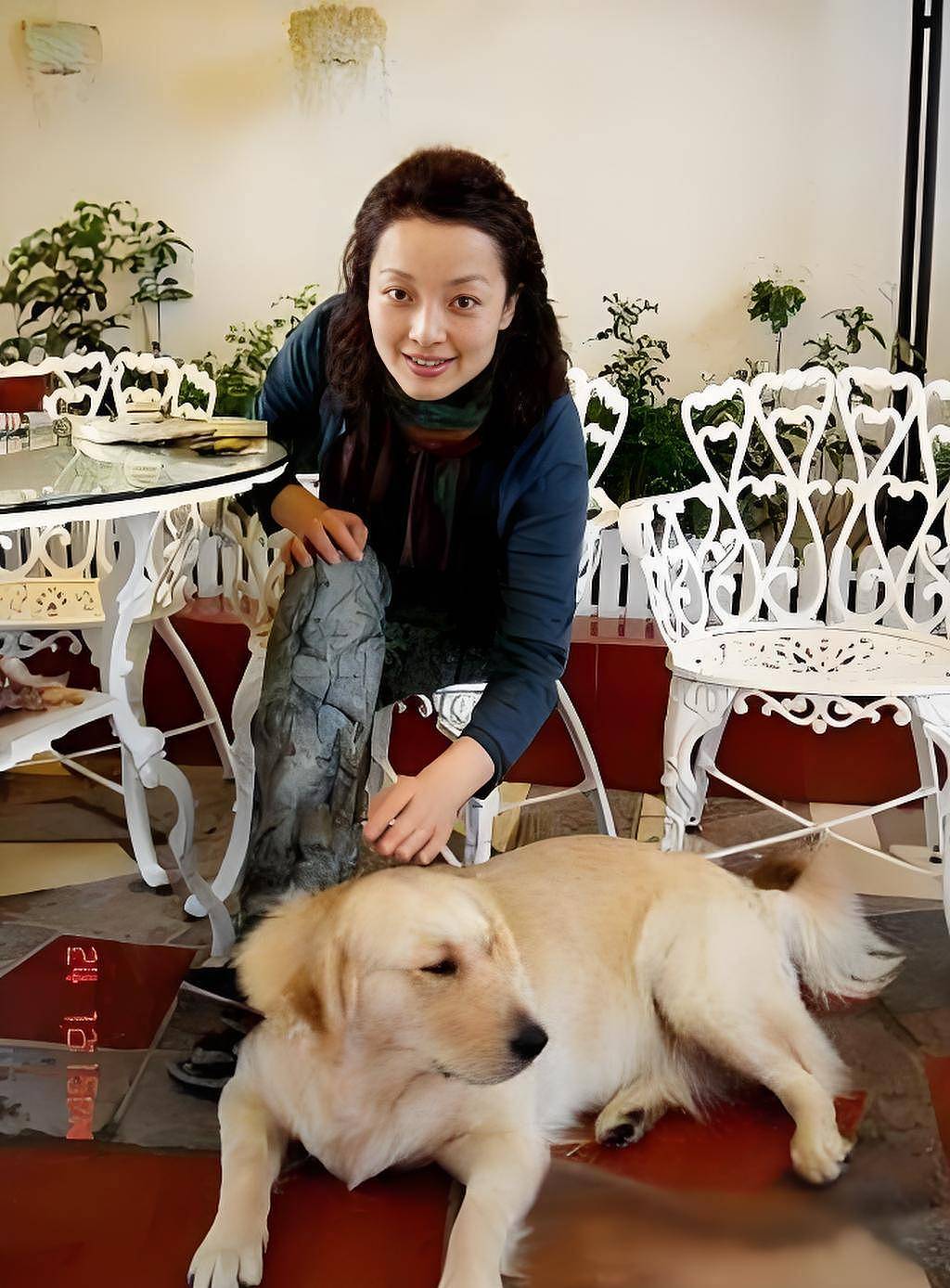 她是央视著名导演，是张纪中的第二任妻子，离婚9年现状如何（组图） - 11