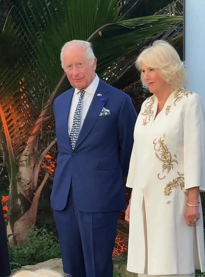 王诗龄进英国名流圈，和卡米拉热聊和公主合影，曾入住安妮同校舍（组图） - 10