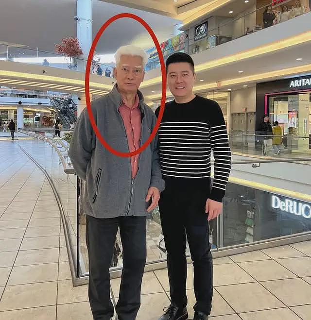 曝78岁老戏骨高雄移民加拿大!标志性胡须已剃光,头发眉毛全白了(组图) - 3