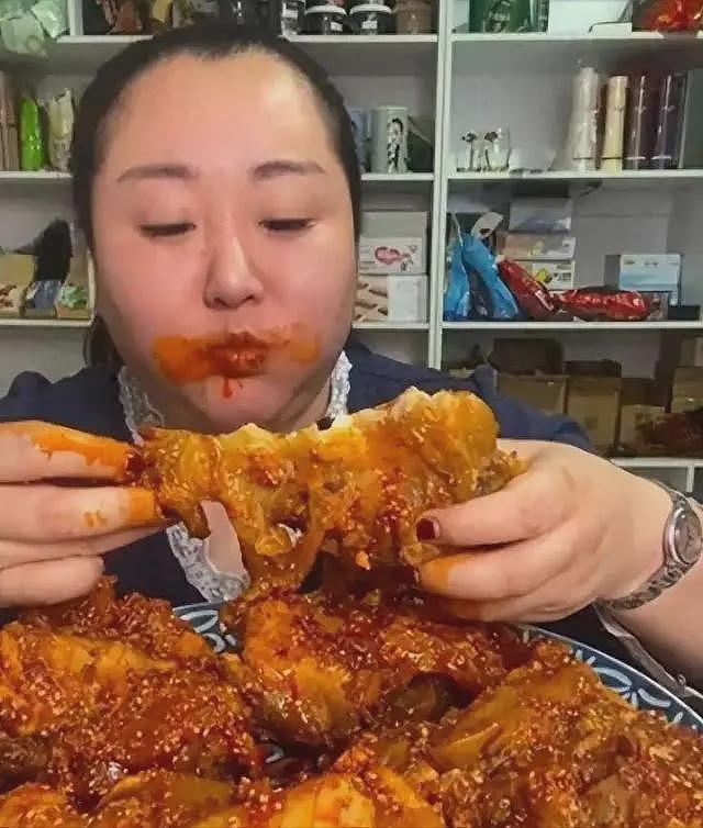 “女吃播三巨头”现状：脸像骷髅、摘除味觉神经，有人已立好遗嘱（组图） - 13