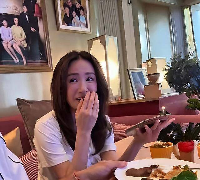 香港知名女星独享8层独立屋，老公在睡梦中猝死（组图） - 4
