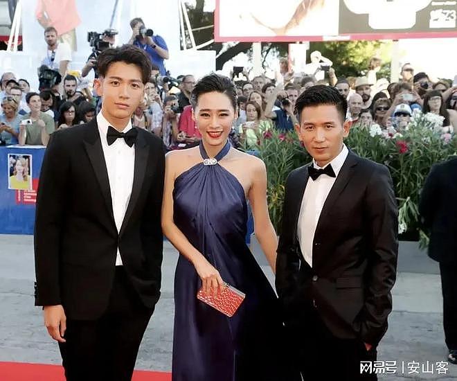 赵德胤经历逆天,哥哥妈妈都涉毒,启用柯震东拍出代表作(组图) - 5