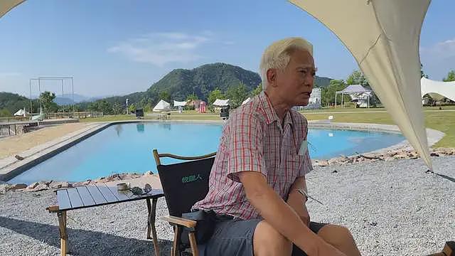 曝78岁老戏骨高雄移民加拿大!标志性胡须已剃光,头发眉毛全白了(组图) - 2