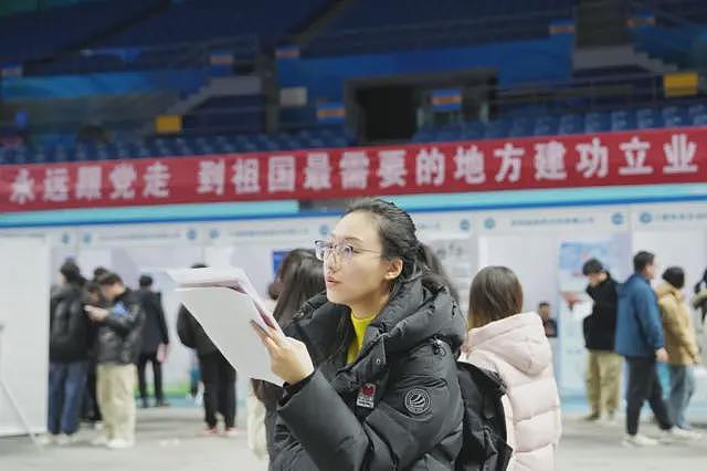 格力不用海归:从精英到“间谍”,中国留学生是否成了时代的牺牲品?(组图) - 4