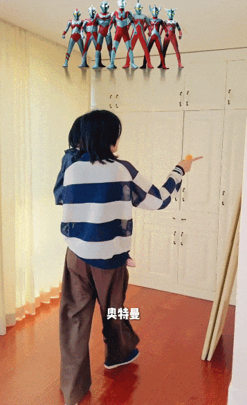 李亚鹏北京租房生活,日子却是越过越拮据,一家五口挤在小房子里(组图) - 3
