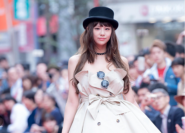 日本“完美女神”突然宣布引退!曾怒扇老板遭封杀,因性感外形被邀每集1000万下海!(组图) - 6