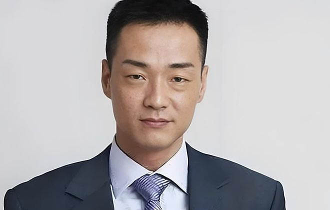 两天4个瓜,顶流女星恋情、自曝被性侵、官宣离婚,都是大瓜(组图) - 6