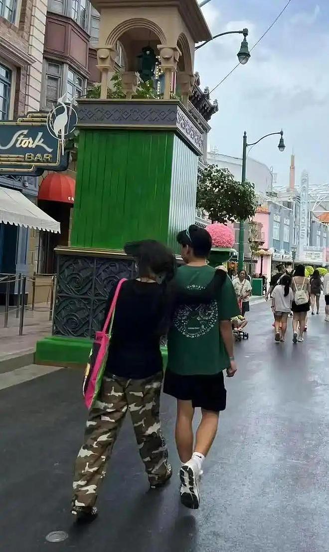 张柏芝现身阿那亚被偶遇,路人视角状态超好,生图曝光不显老(组图) - 9