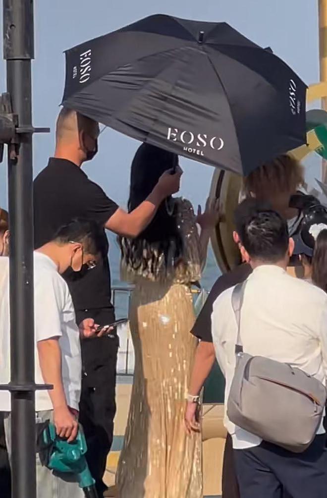 张柏芝现身阿那亚被偶遇,路人视角状态超好,生图曝光不显老(组图) - 1
