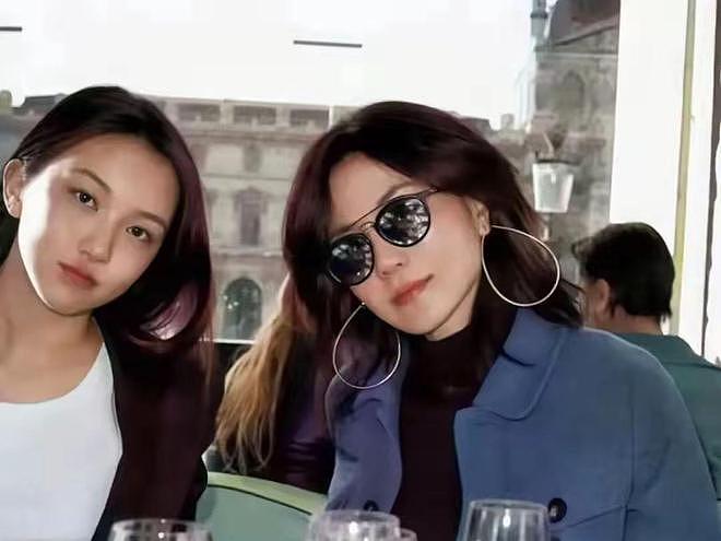李亚鹏过得真惨，带着3岁女儿搬进老破小，原来李嫣一直靠王菲养（组图） - 14