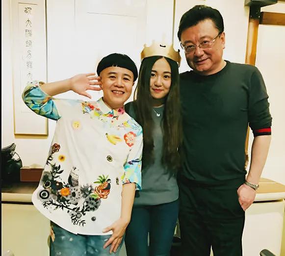 央视著名主持人金龟子女儿的“蹭妈论”，扎了多少普通人的心（组图） - 10