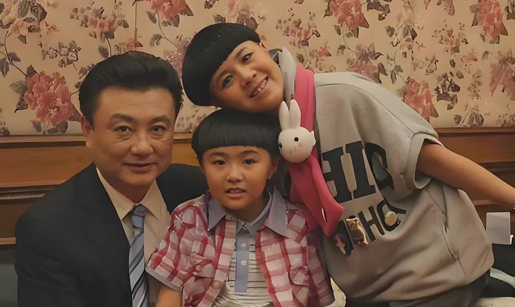央视著名主持人金龟子女儿的“蹭妈论”，扎了多少普通人的心（组图） - 11