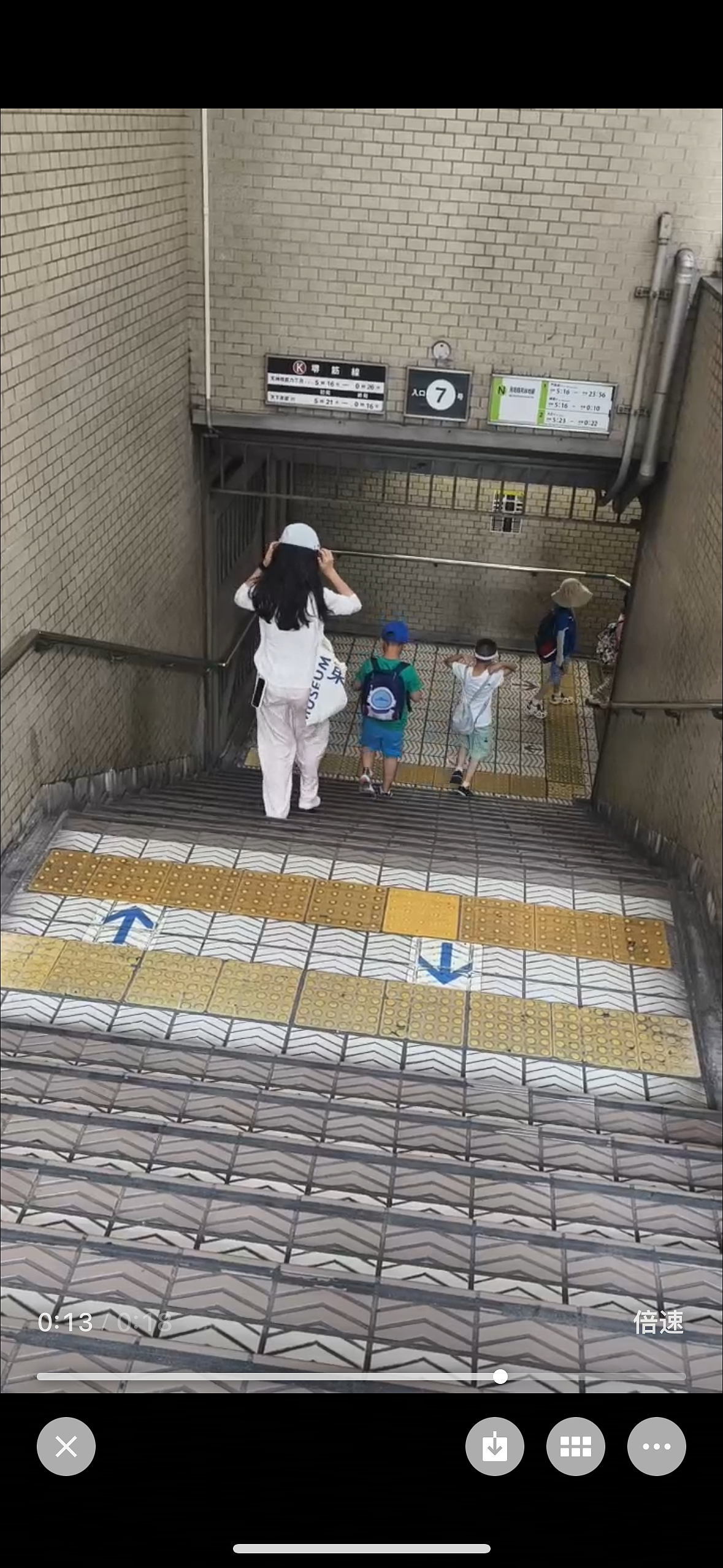 年薪50万,富人家庭争抢“外包妈妈”(组图) - 14