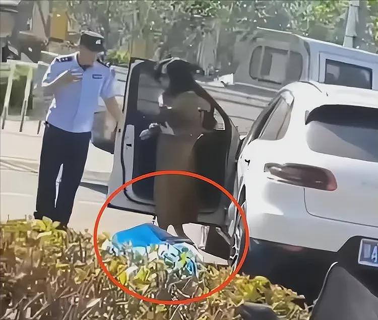 保时捷撞人致1死2伤后续:跨过死者淡定下车,身份成疑,官方通报(组图) - 8