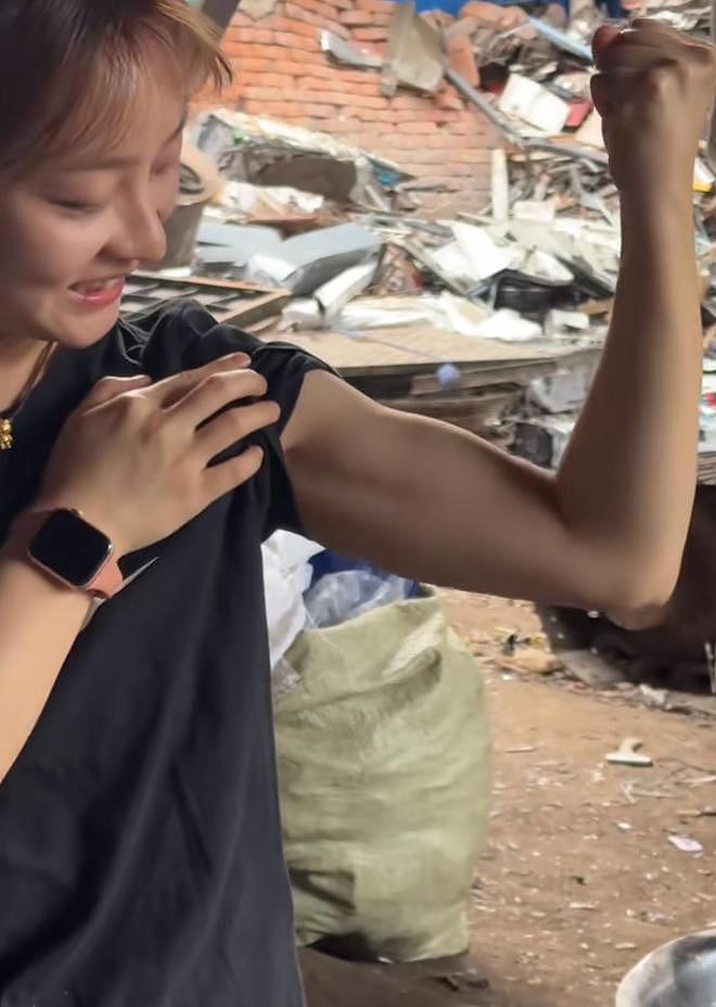 成都女医生晚上“收破烂”,挣得比在医院多(组图) - 2