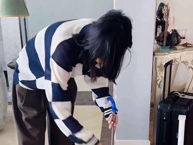 李亚鹏过得真惨，带着3岁女儿搬进老破小，原来李嫣一直靠王菲养（组图） - 9