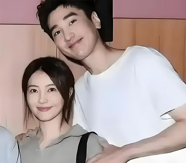 甜度爆表!赵丽颖关晓彤狂撒糖,高圆圆赵又廷老夫老妻甜出新境界(组图) - 20