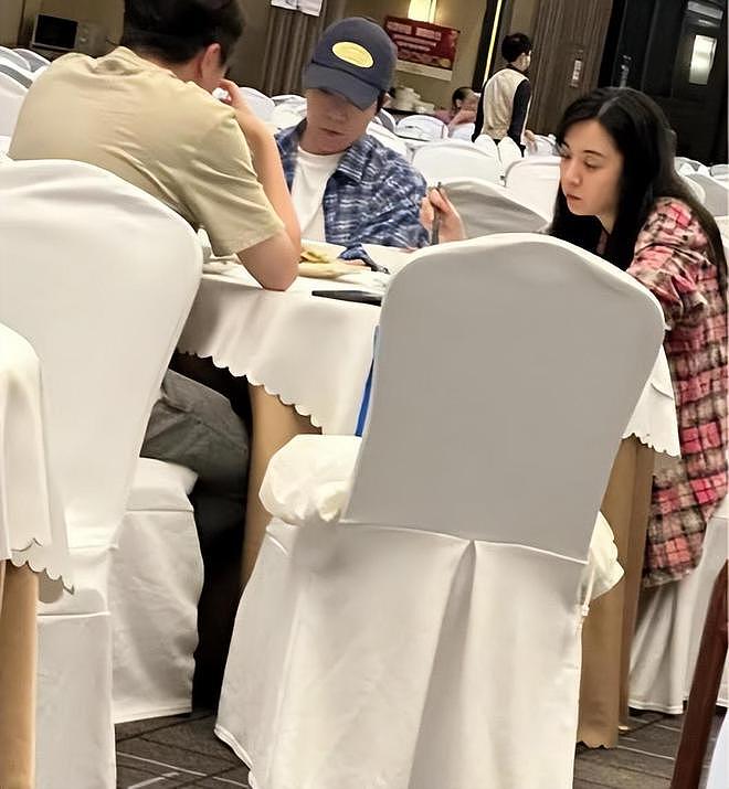 俞灏明晒钻石牵手照,疑似和王晓晨官宣结婚!(组图) - 10