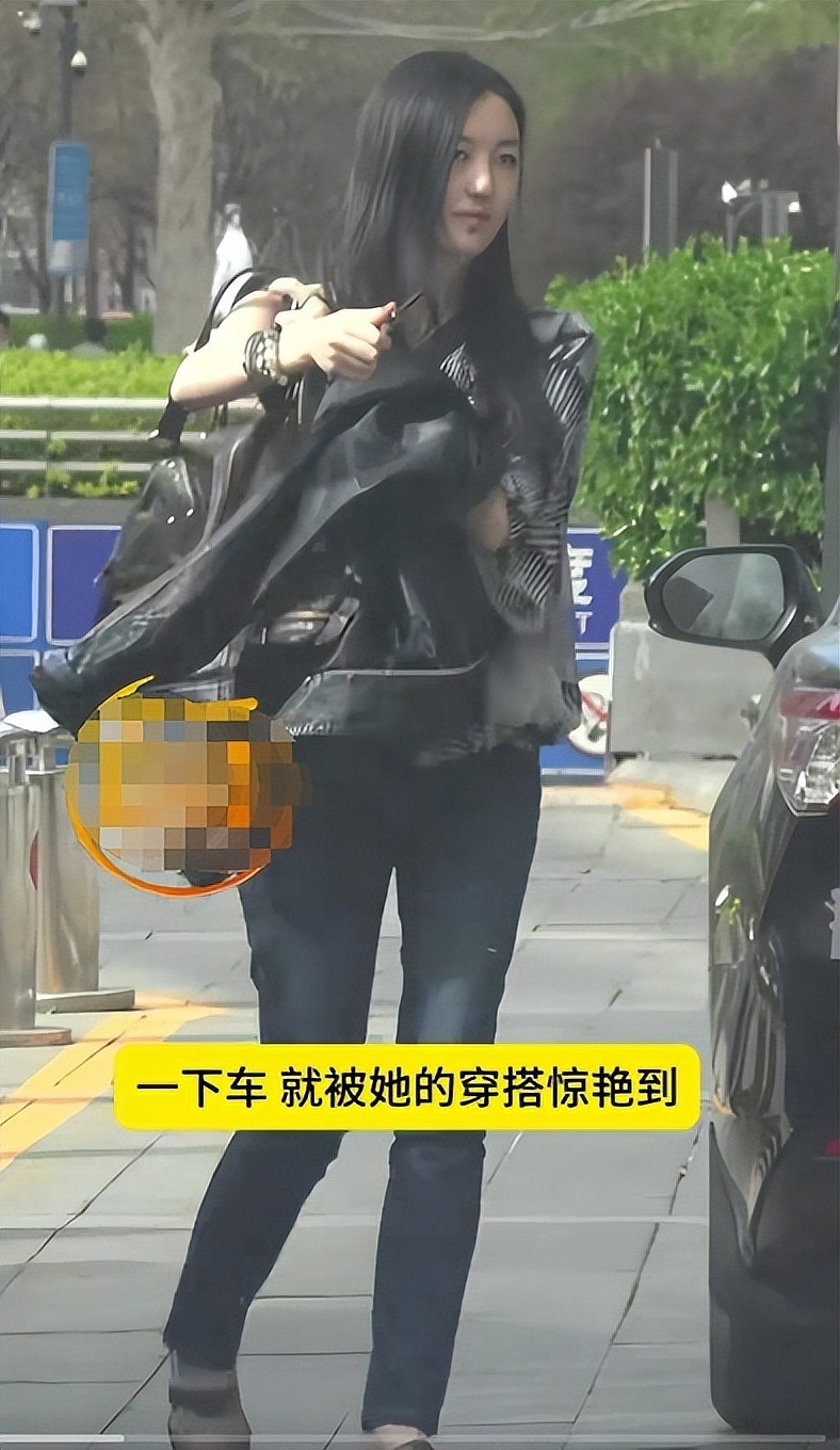 19岁李嫣素颜曝光很惊艳，身高近1米7身材火辣，气质十足名媛千金（组图） - 1