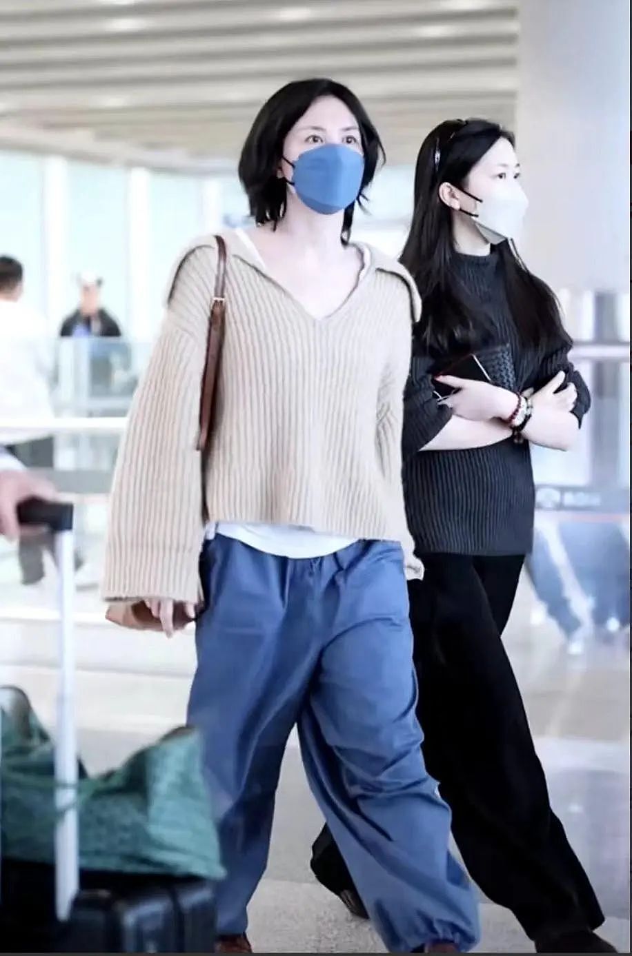 19岁李嫣素颜曝光很惊艳，身高近1米7身材火辣，气质十足名媛千金（组图） - 4