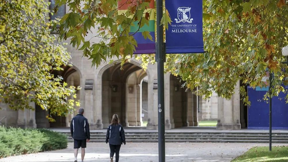 一年挣了$31亿的墨尔本大学却亏钱，要$800万卖校长豪宅！（组图） - 5