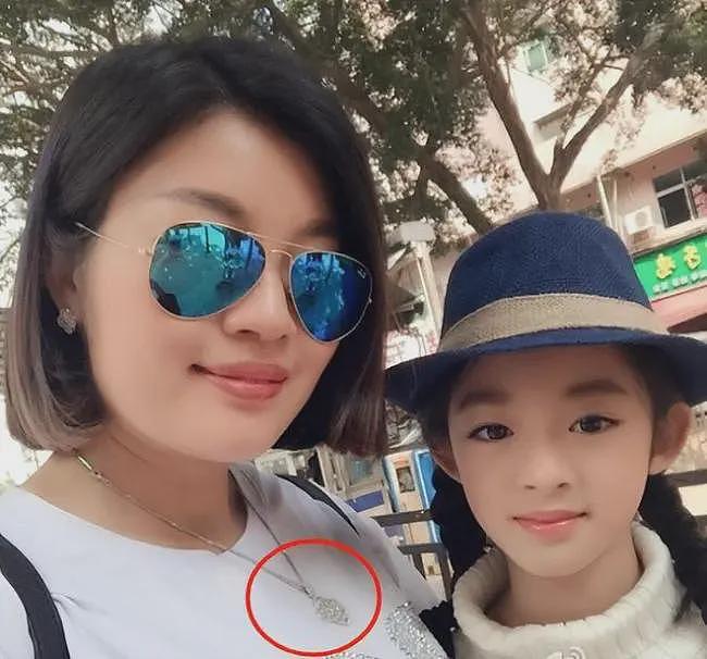全深圳最慌的，估计就是黄杨钿甜的妈妈了！悔不该送去娱乐圈......（组图） - 16