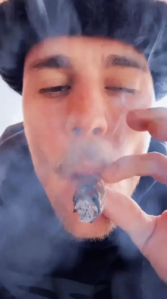 比伯终于发声否认自己是吹牛老爹性侵受害者,网友们却纷纷不信,还担忧他的状态...(组图) - 8